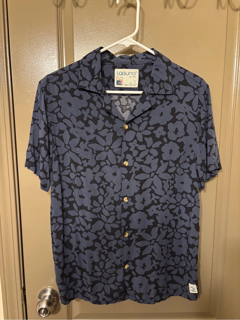 Laguna B Navy & Blue Floral Short-Sleeve Button-Down Shirt